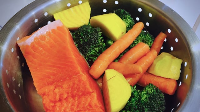 Steamed Veggies with Salmon